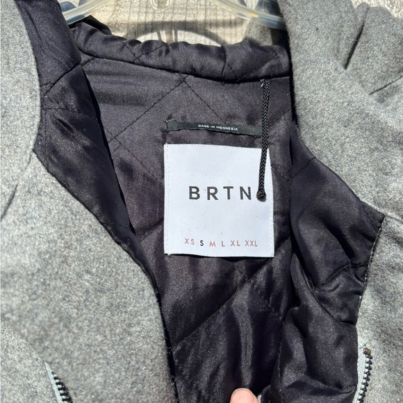 Jacket - Picture 6 of 10